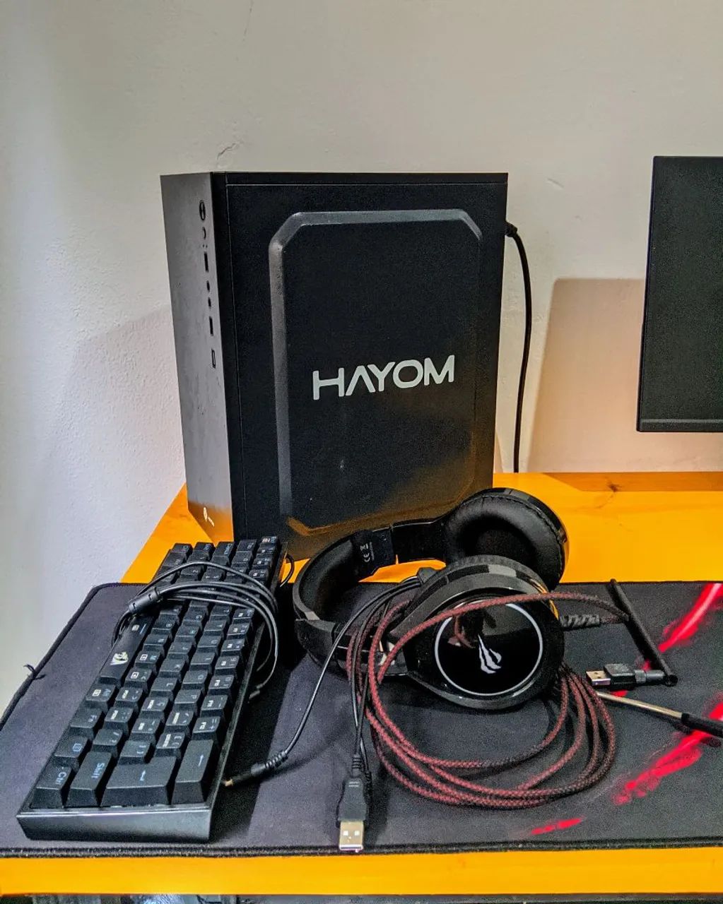 PC Gamer/Trabalho Xeon + Teclado Redragon, Headset e MPad Havit 