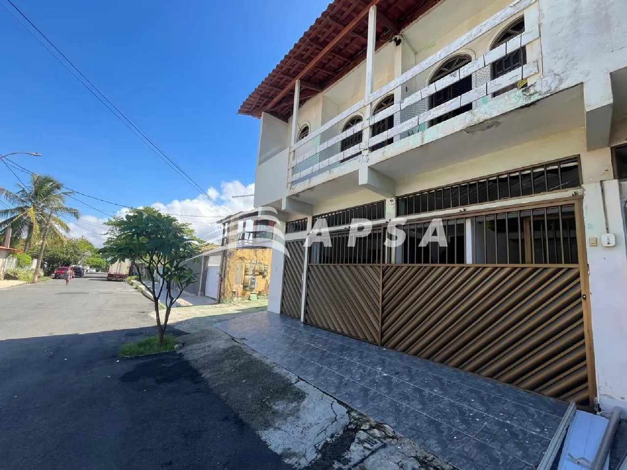 OPORTUNIDADE ÚNICA! IMÓVEL PARA ALUGAR EM PIATÃ. CASA MOBILIADA EM CONDOMÍNIO FECHADO COM