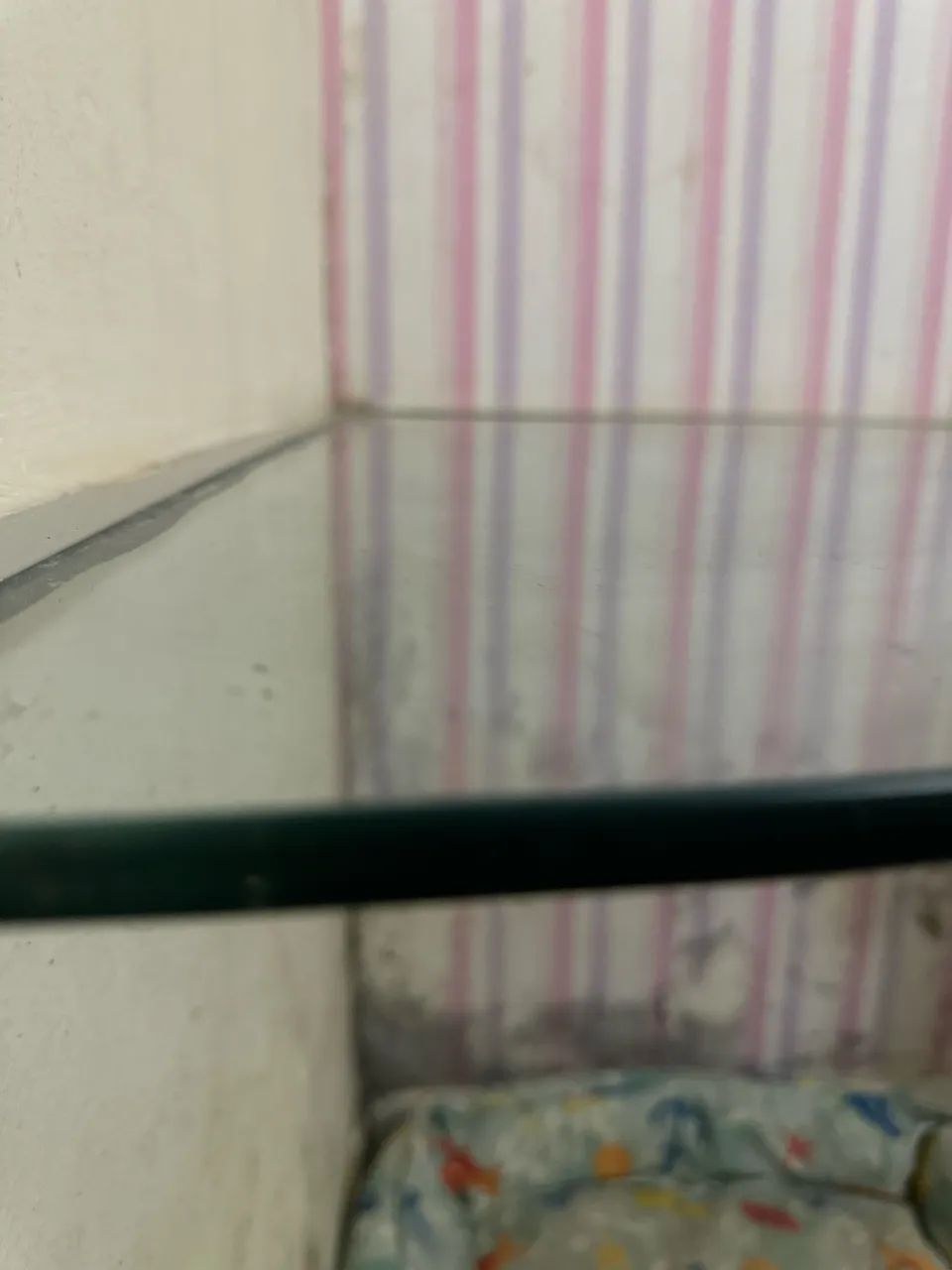 Mesa de canto de vidro