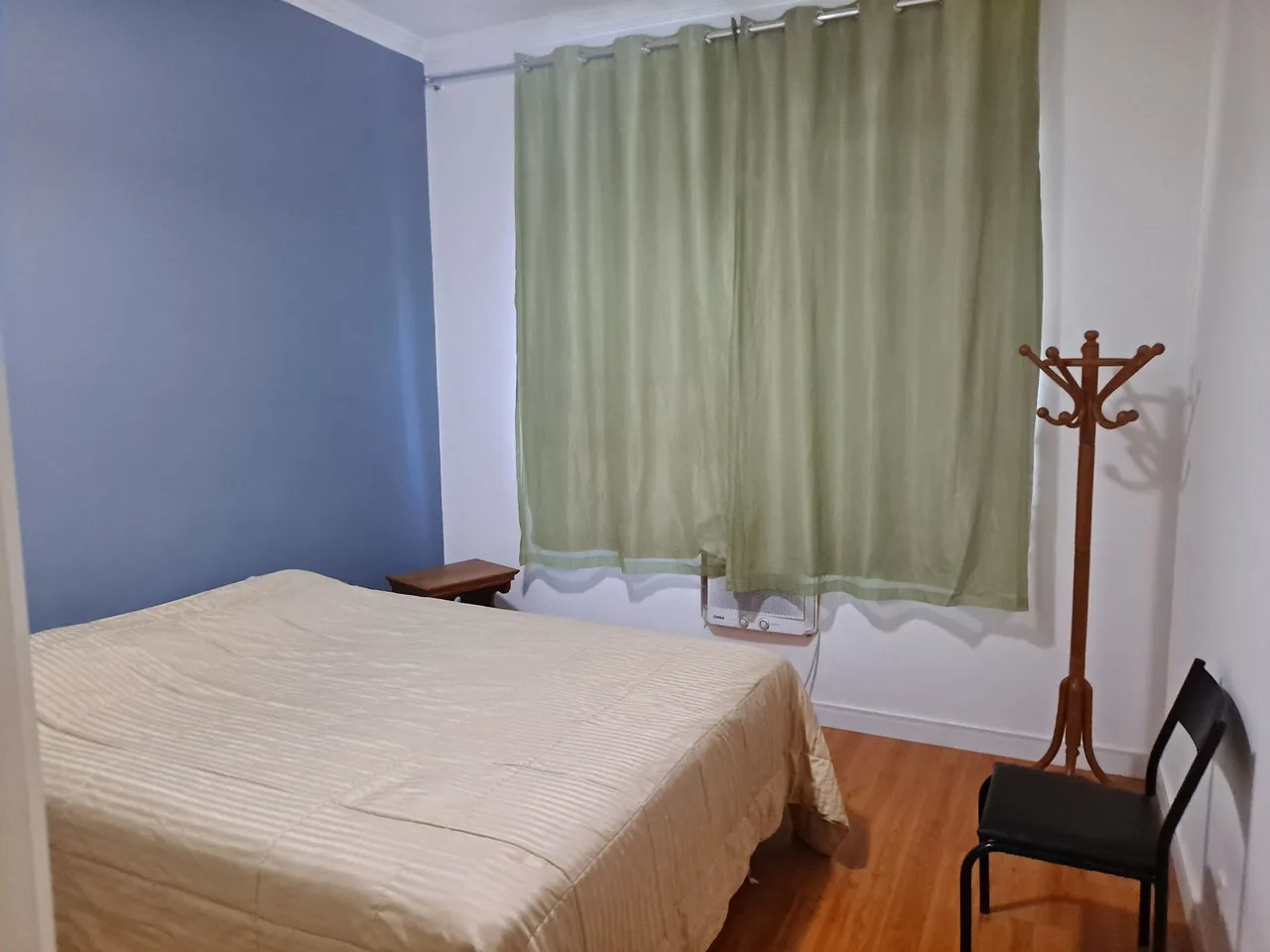 Alugo quarto para estudante