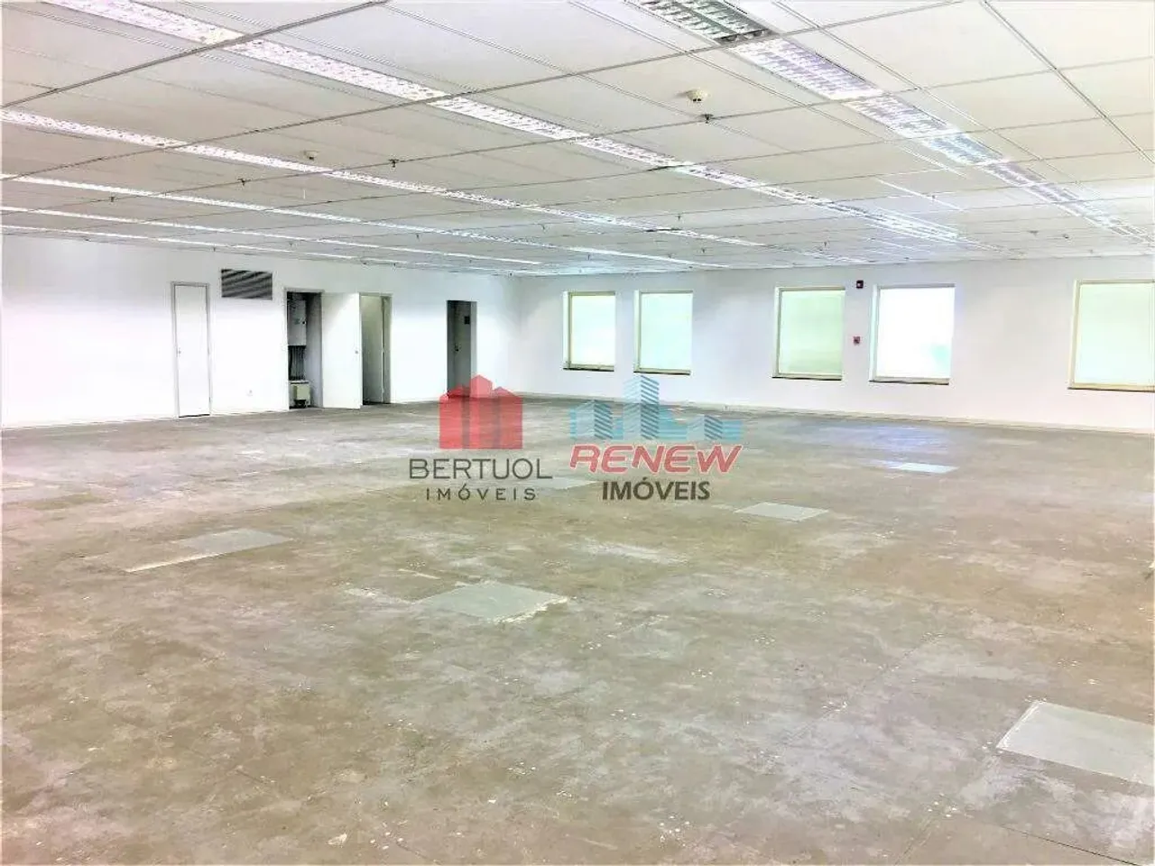 Sala para aluguel Edifício Olimpia Trade em São Paulo