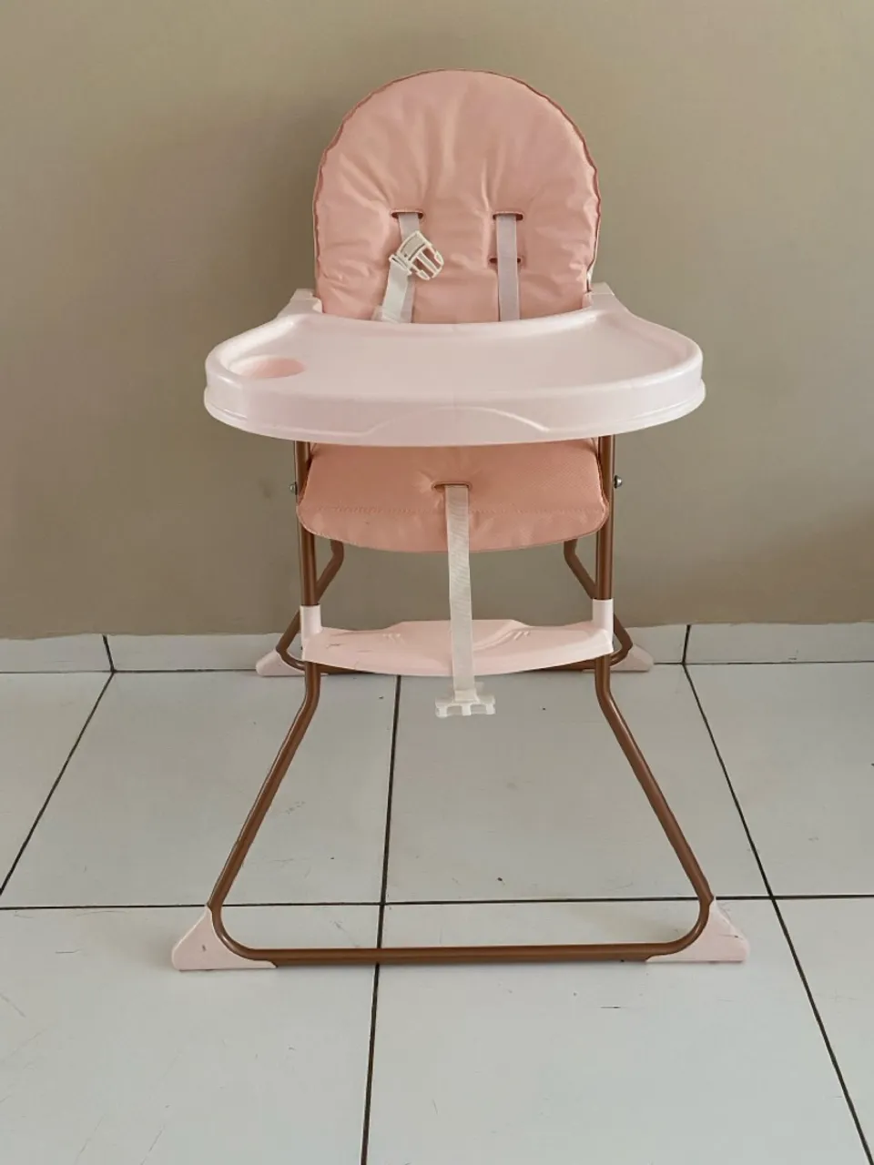 Cadeira infantil rosa - Ótimo estado