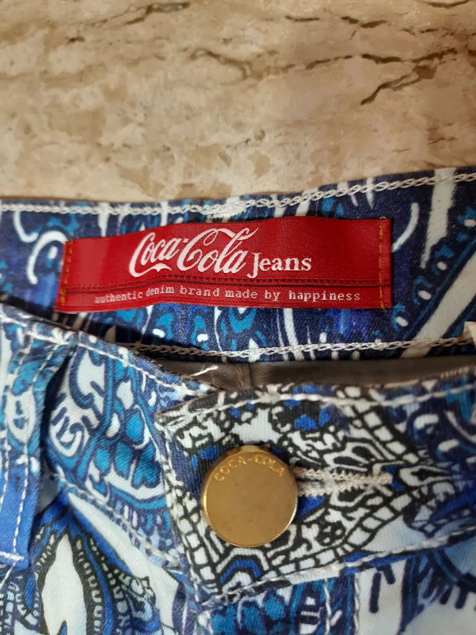Calça Jeans Coca-Cola Denim Estampada - Tamanho 38 - Foto 5