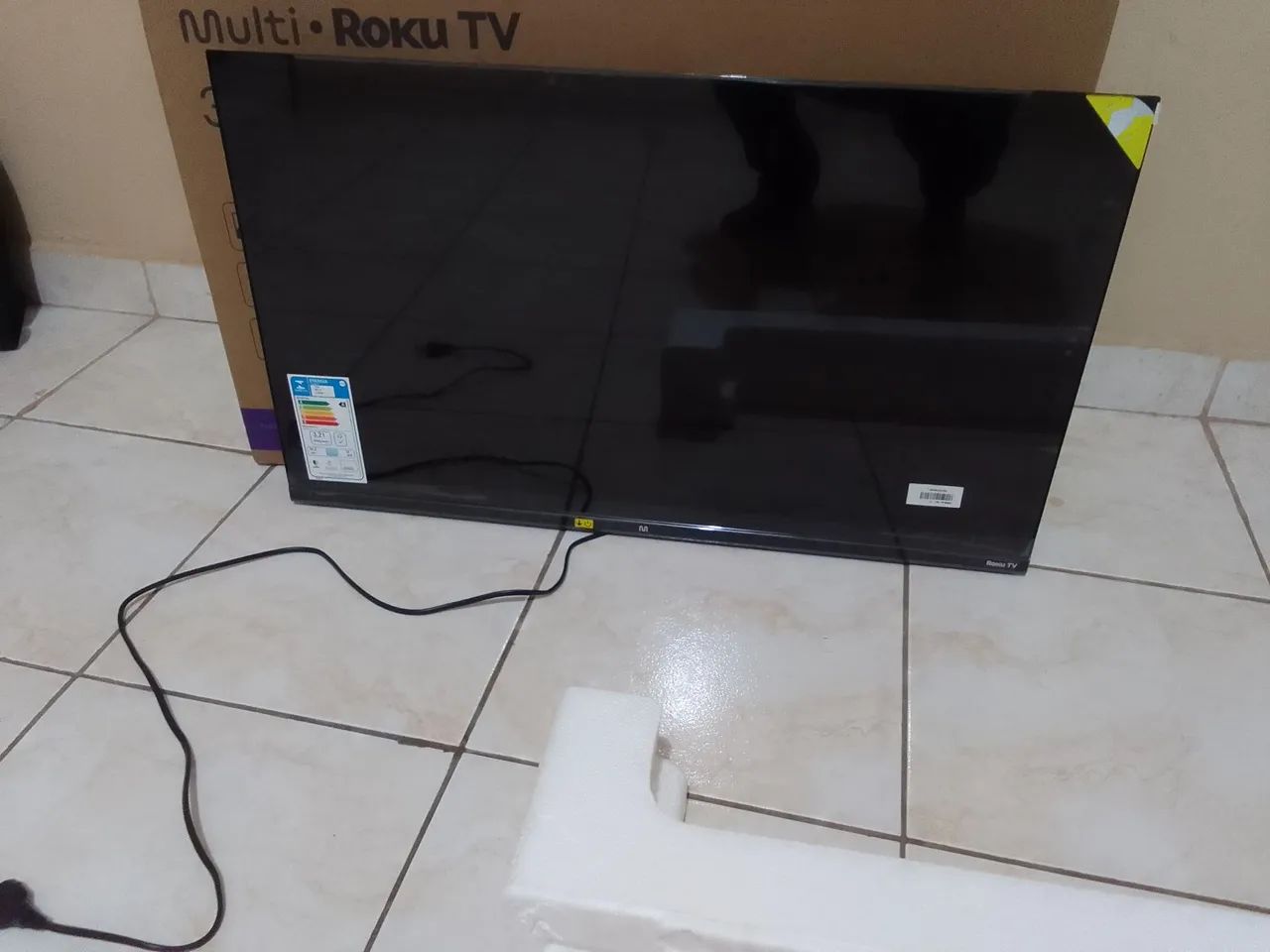 TV nova na caixa da multilaser 32 HD - Foto 2