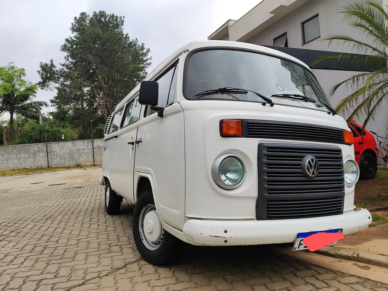 VOLKSWAGEN KOMBI 2013 Usados e Novos
