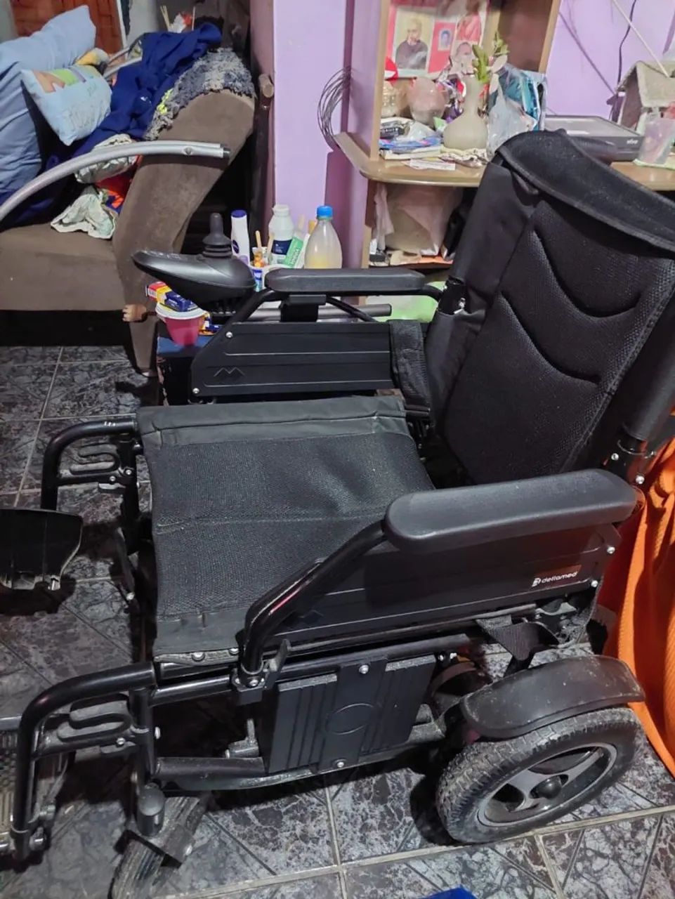 Cadeira de rodas motorizada - com defeito no motor 