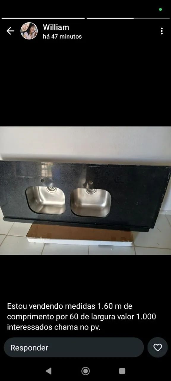 Vende pia de granito preto NOVA duas cubas ela é bem pesada 750 reais