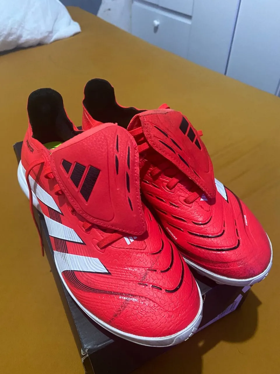 Chuteira Adidas Predator 2025