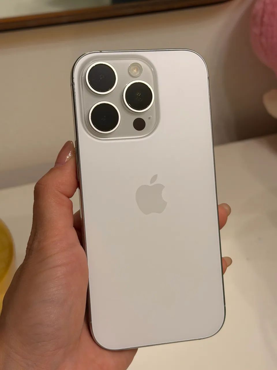 iPhone 16 Pro 256GB Tintânio Branco - Foto 4