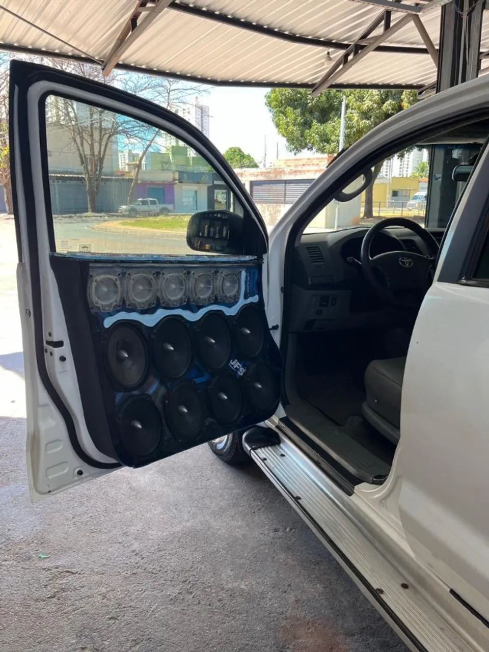 Vendo Hilux 2009  falar c Jorge * - Foto 2