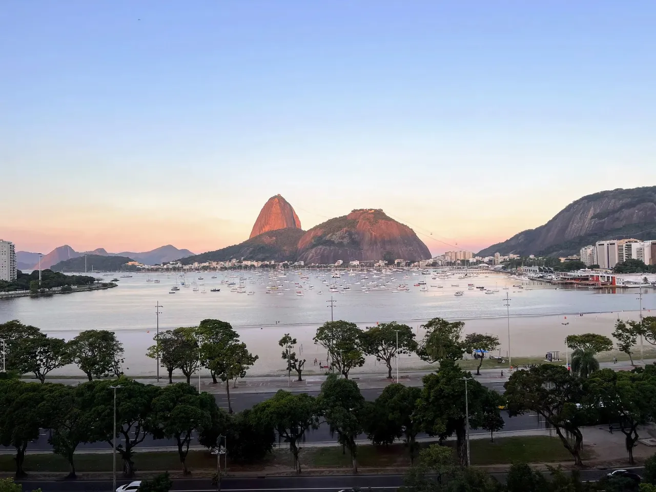 Imóvel para aluguel tem 25 metros quadrados com 1 quarto em Botafogo - Rio de Janeiro - RJ