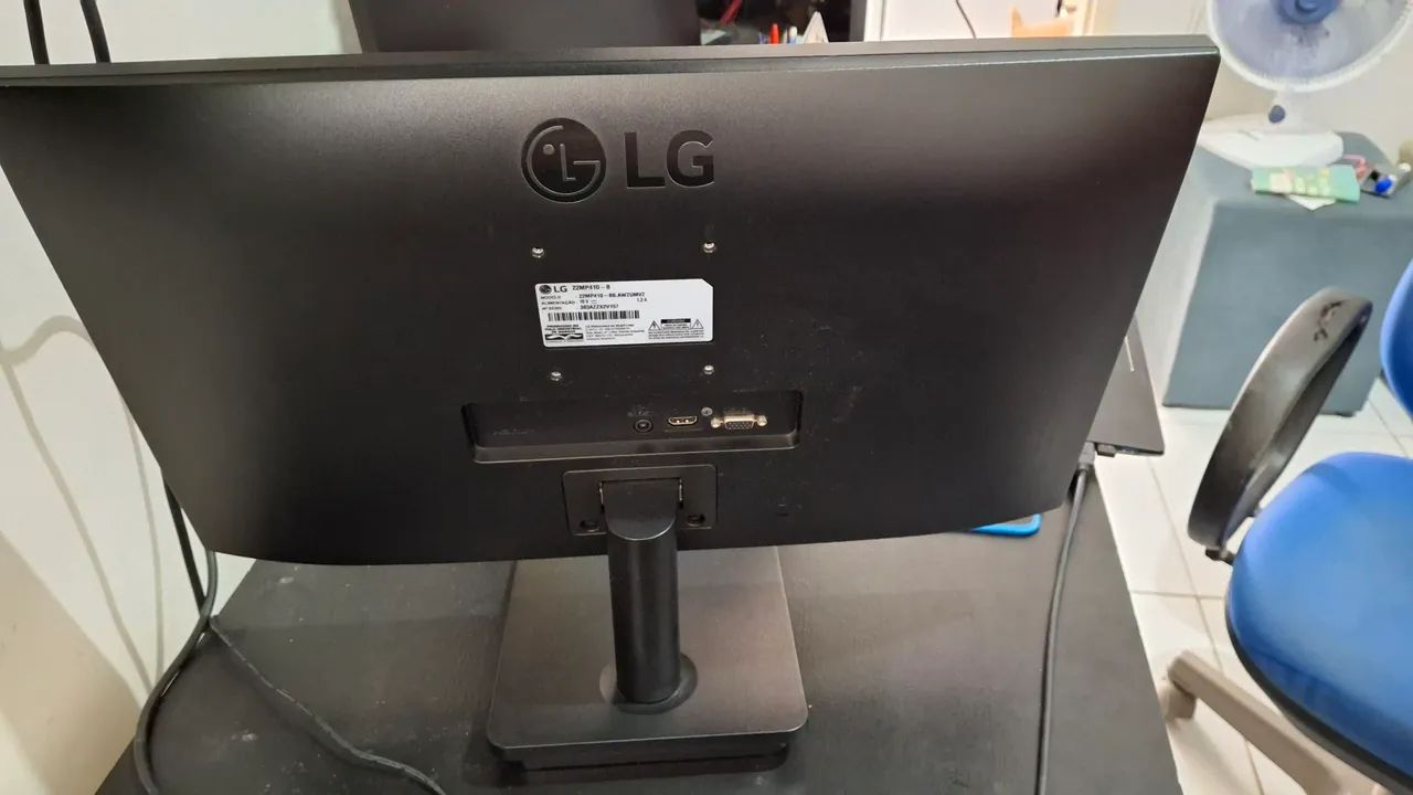 Monitor LG - 21.5 pol 75 hz 5ms  tecnologia amd freesync - Foto 2
