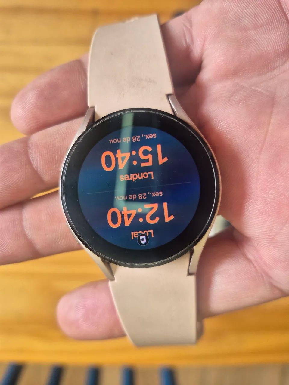 Galaxy Watch 4 LTE 40mm - Ouro Rosé | 16GB | 1,5GB RAM | Samsung
