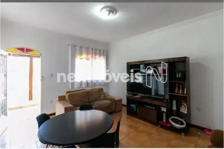 Esta residência combina funcionalidade e uma localização privilegiada - Foto 2