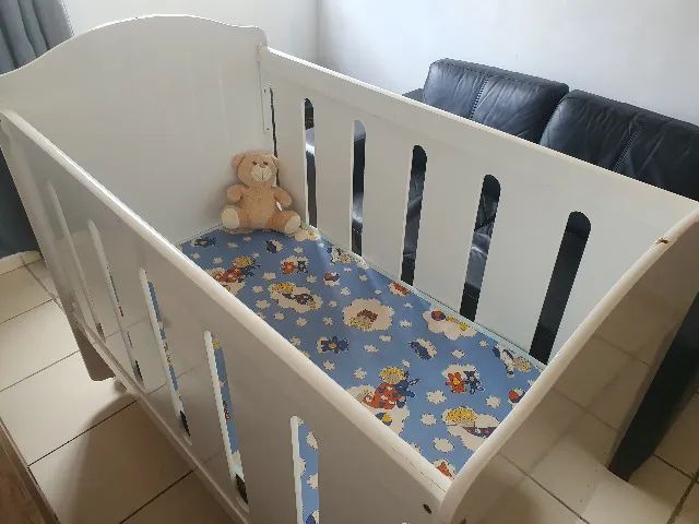 BERÇO ENTREGO COM COLCHÃO TUDO NOVINHO SO 200 - Foto 2