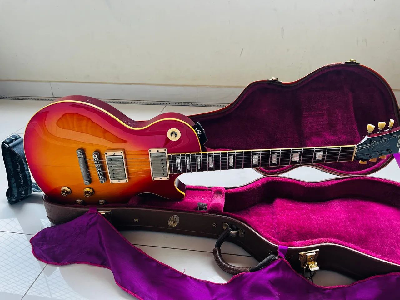 Guitarra Led Paul Orville (Gibson) - Instrumentos musicais - Casa