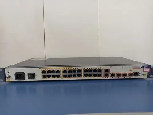 Switch Zte Zxr10 2928e 28 Portas Envio Imediato Com Nf-e 