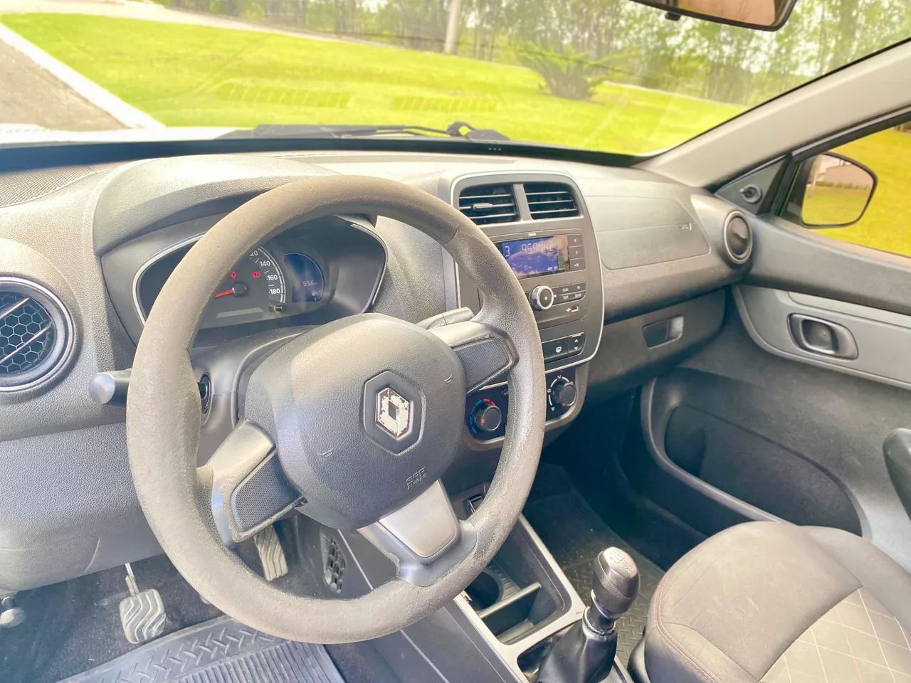 Renault Kwid Zen 1.0 Flex 12V 5P Mec. 2021 - Foto 9