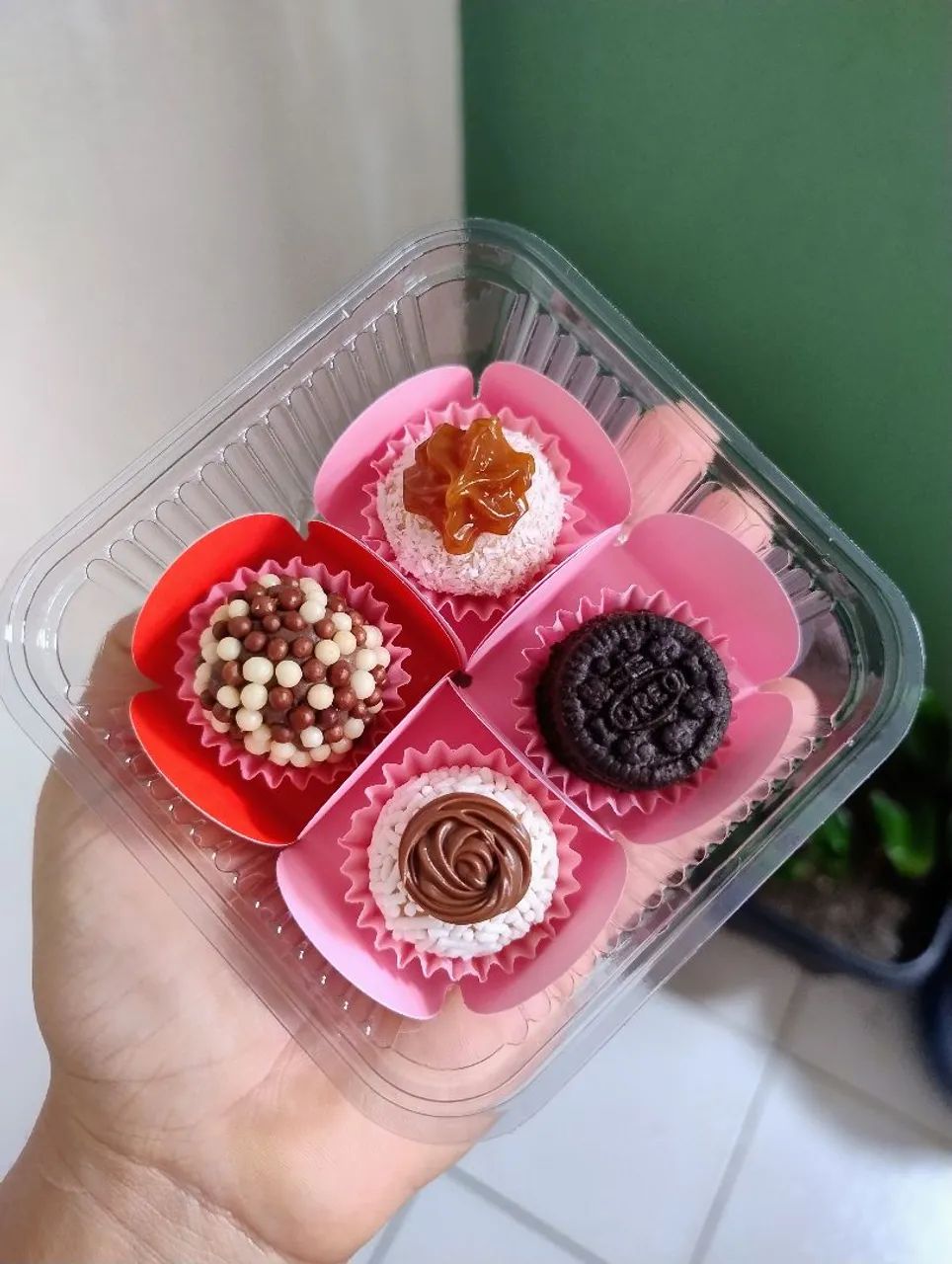 Caixa da felicidade de brigadeiro 