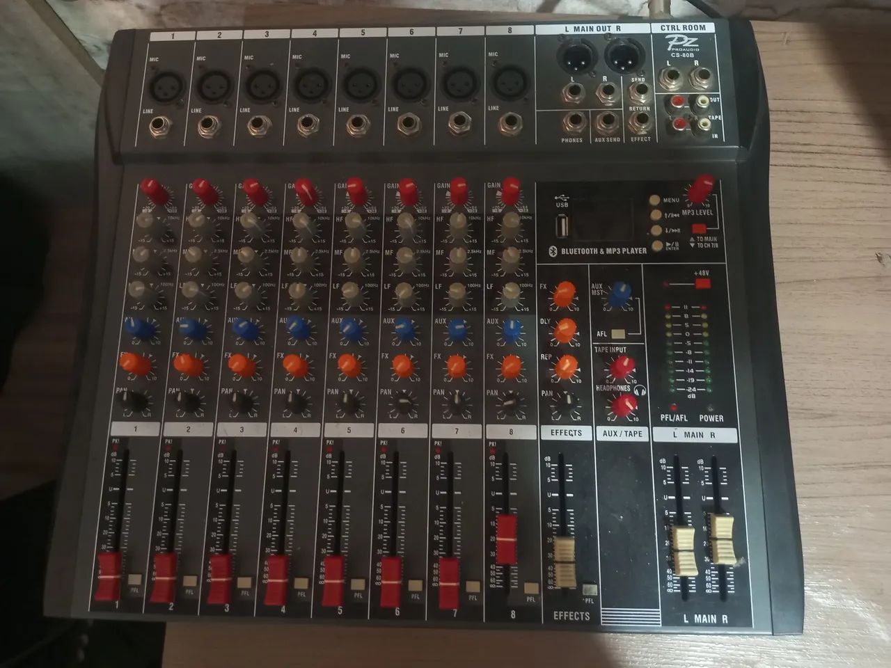 ATENÇÃO!!  EQUIPAMENTO DE SOM MUITO BARATO!! 