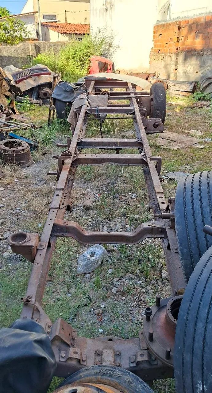 Chassi de caminhão 1313 trucado! - Foto 3