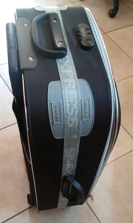 Mala 80 Reais Urgente ocupando espaço  - Foto 5