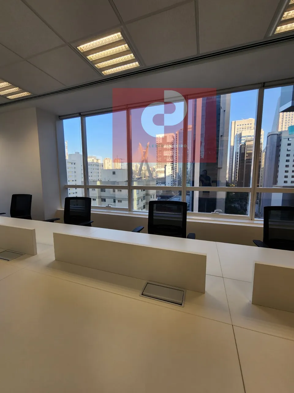 2 Conjuntos comerciais mobiliados com 8 vagas em Cidade Monções - São Paulo - SP