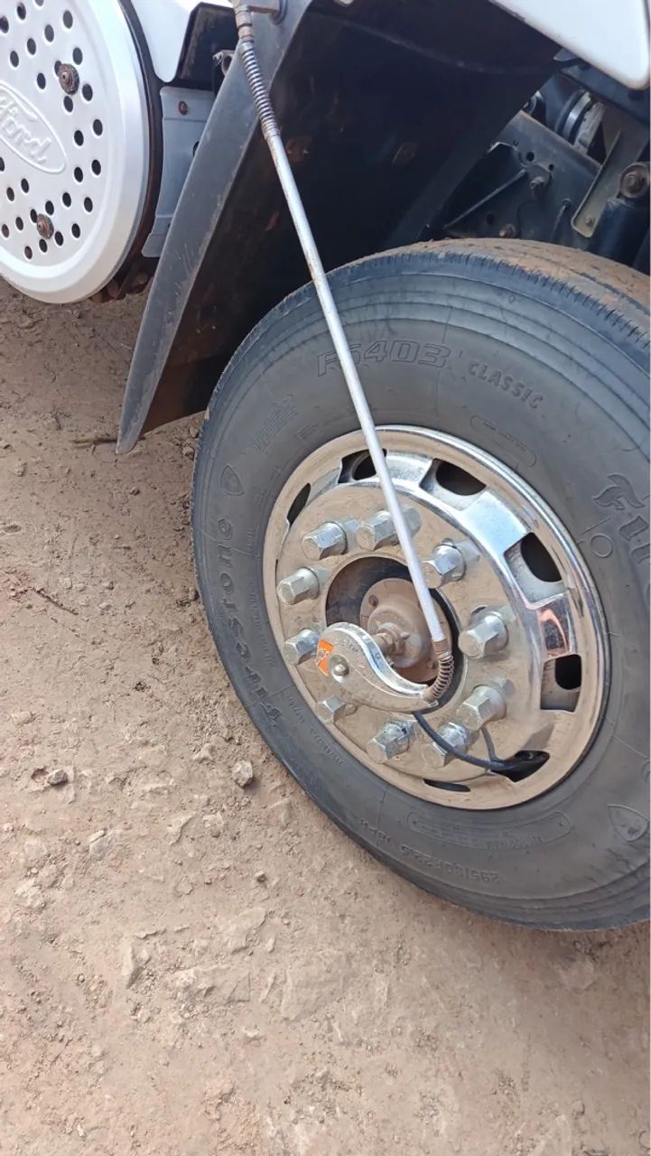 Ford 1933/ 2013 - Foto 3