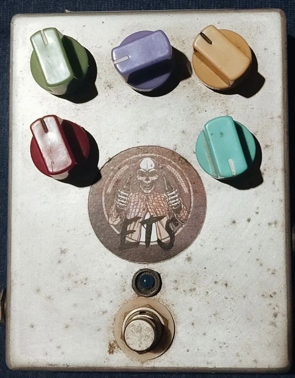 Pedal clone uberschal
