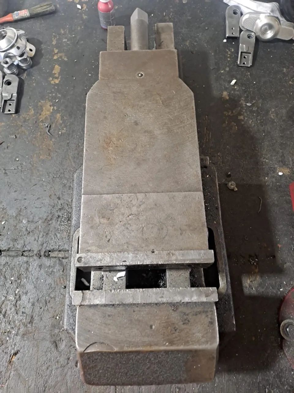 Morsa de Precisão para Usinagem 250 mm abertura e 130 mm mordente