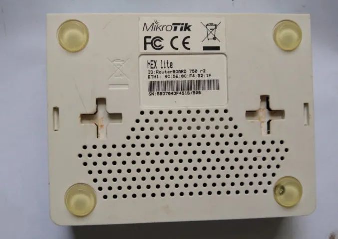 RB 750 R2 Mikrotik64739263406595123