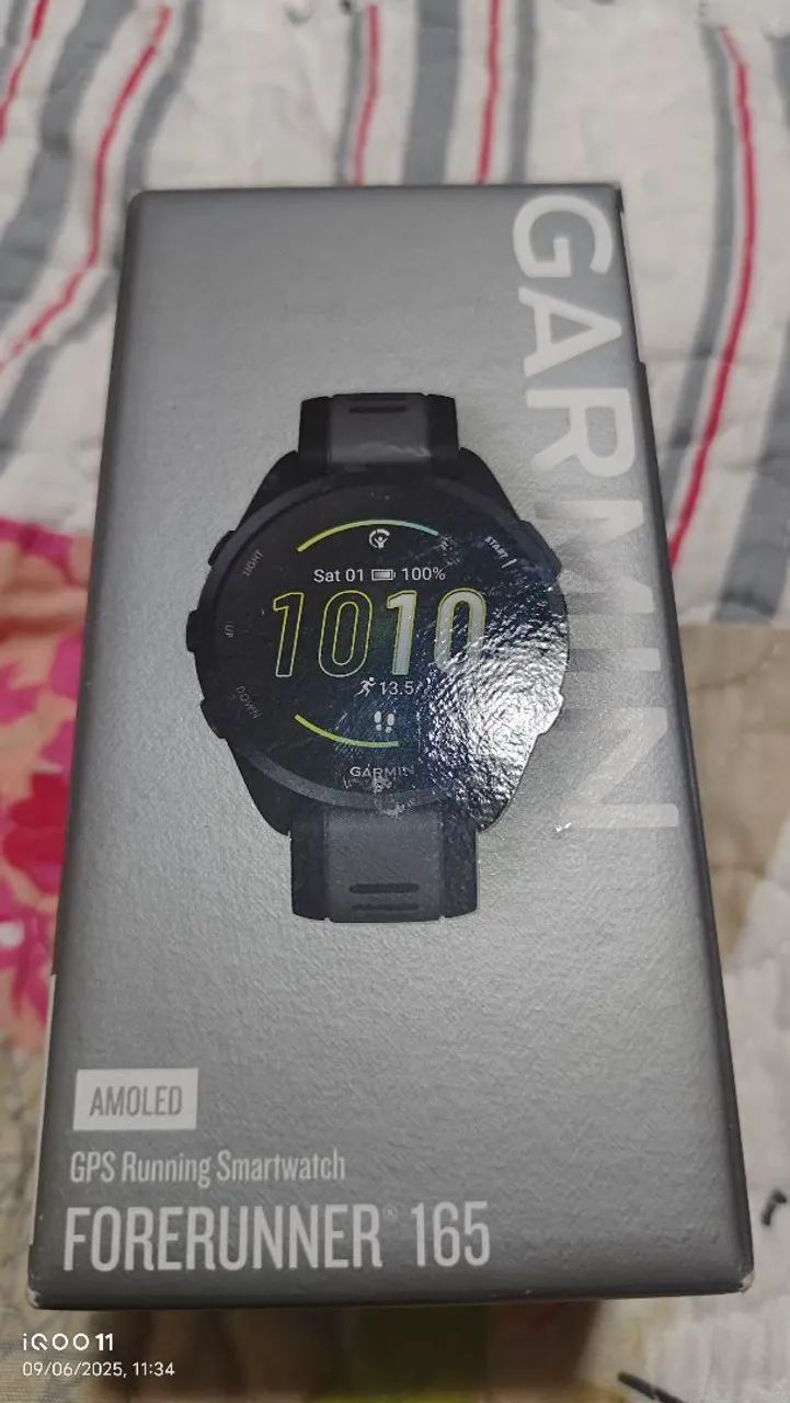 Smartwatch Garmin Forerunner 165 (display queimado) - Foto 2