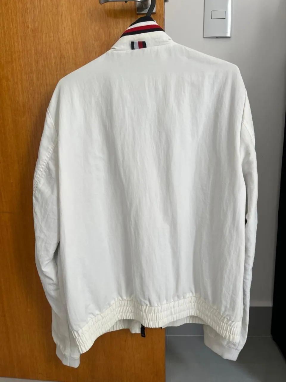 Jaqueta Tommy Hilfiger Impermeável - Foto 4