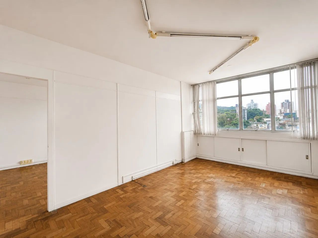 Excelente sala para locação no centro de Blumenau - Foto 2