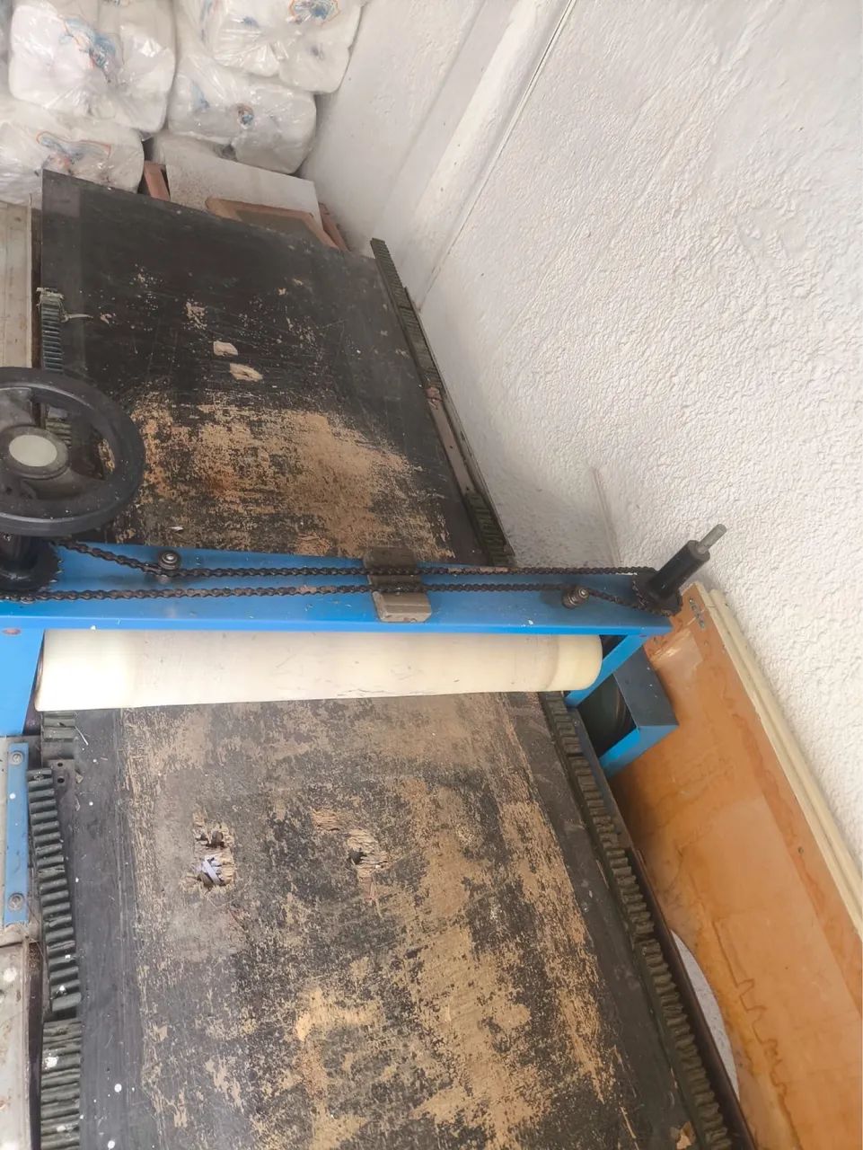 Máquina corte e vinco semi automática com facões para caixa de pizza - Foto 2