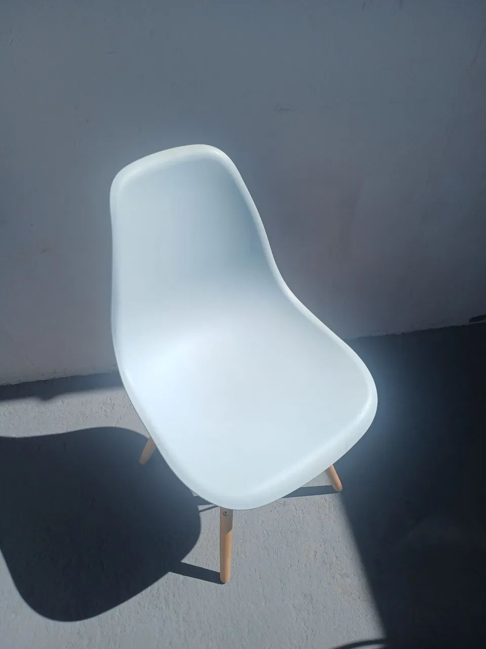 Cadeira pe madeira 
