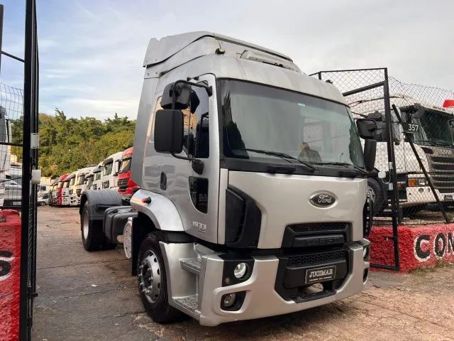 FORD CARGO 1933 4X2 2013