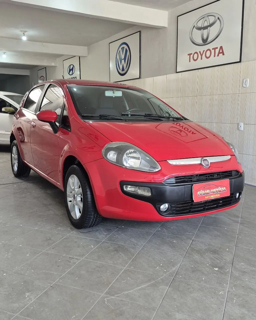 Fiat Punto Attractive 1.4 Fire Flex 8V 5P 2014 - Foto 2