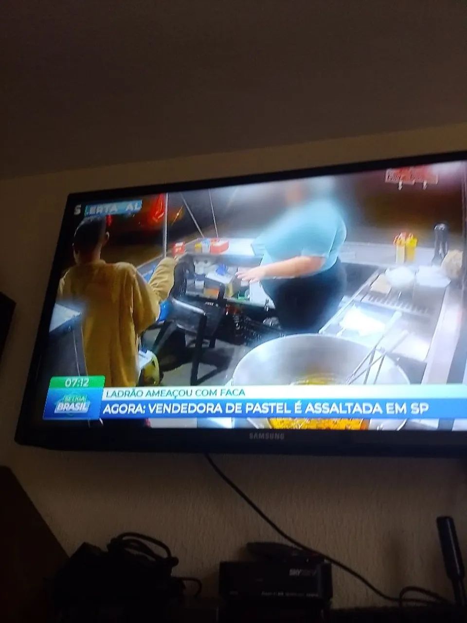 Tv Samsung 32 polegadas, não é Smart, sem defeito, em perfeito estado