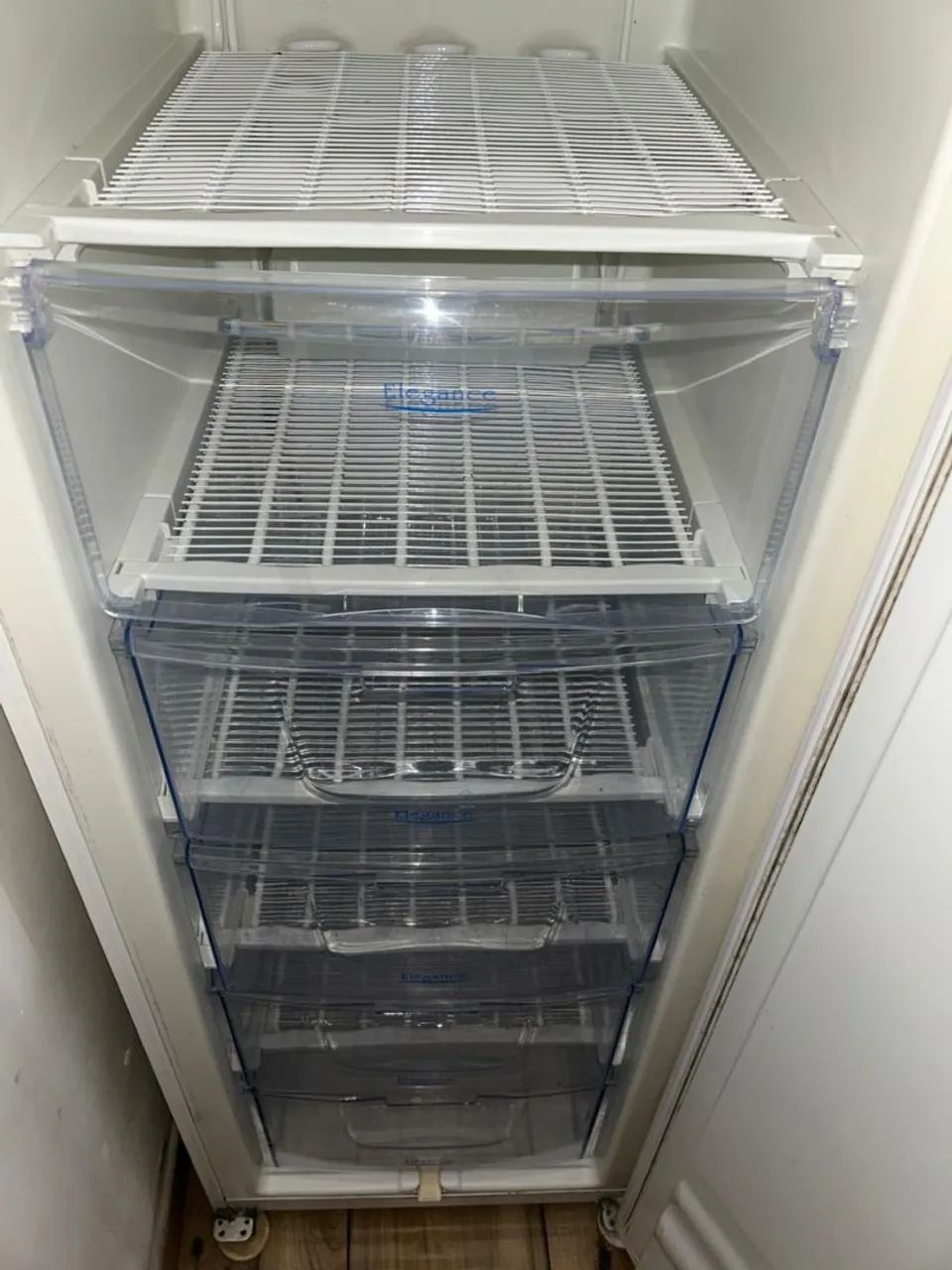 Freezer vertical elegance 230 litros  - Foto 2