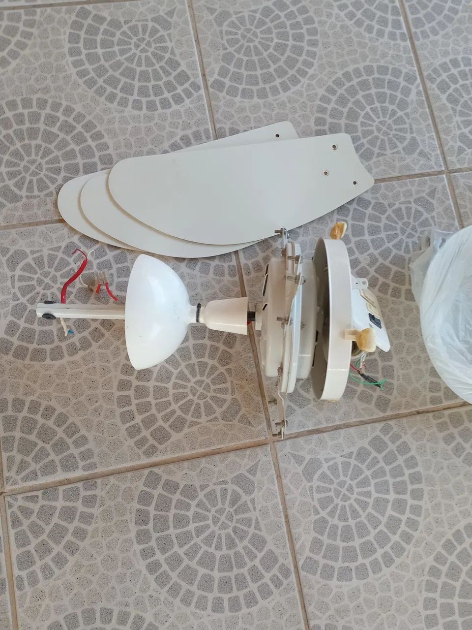 Ventilador teto - Foto 2