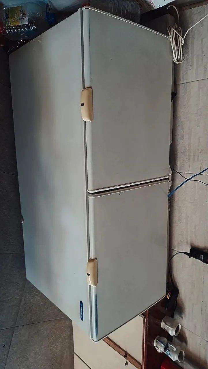 VENDO FREEZER GRANDE!