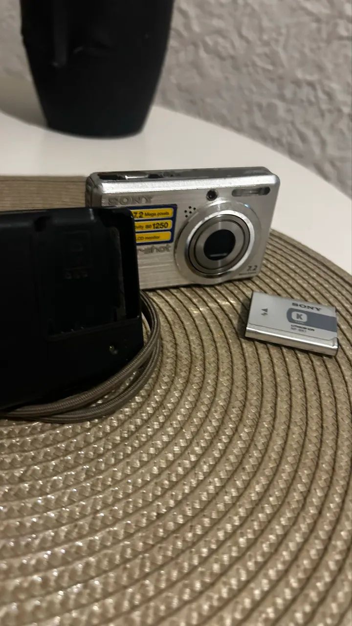 Camera Ciber Shot Sony 7.2 megapixels - Foto 3