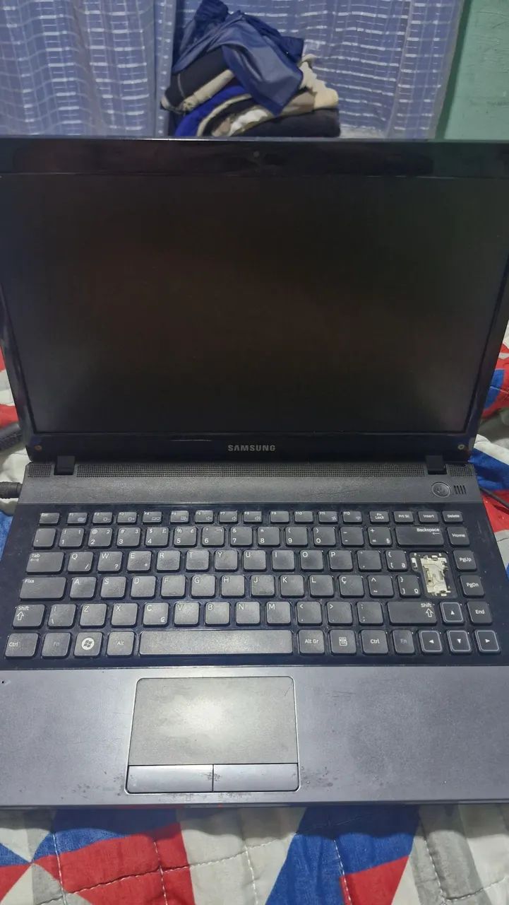 Notebook Samsung usado, facilito a entrega,  - Foto 4