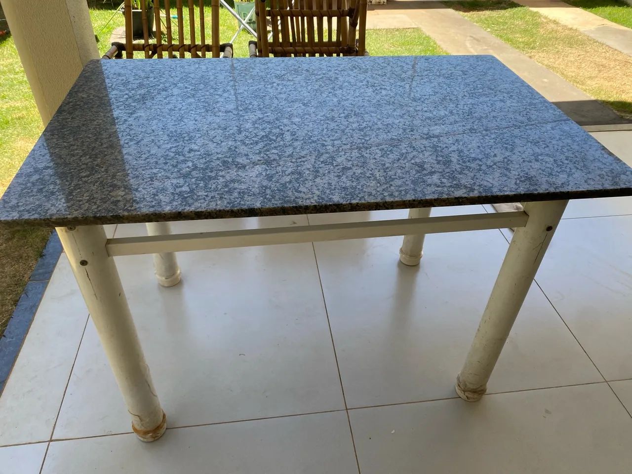 Mesa com tampa de granito - Foto 2