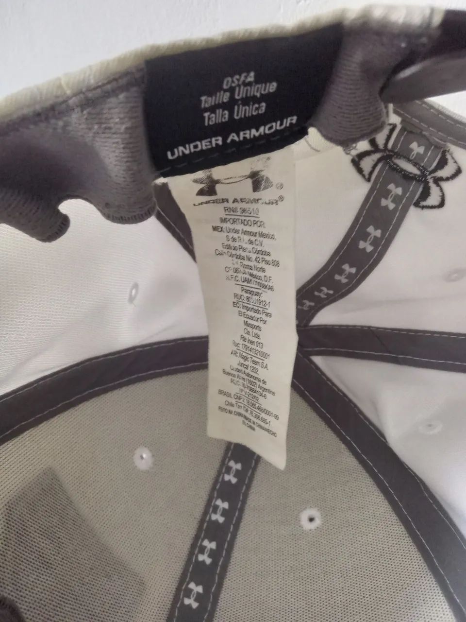 Boné SPFC ORIGINAL UNDER ARMOUR - Foto 3