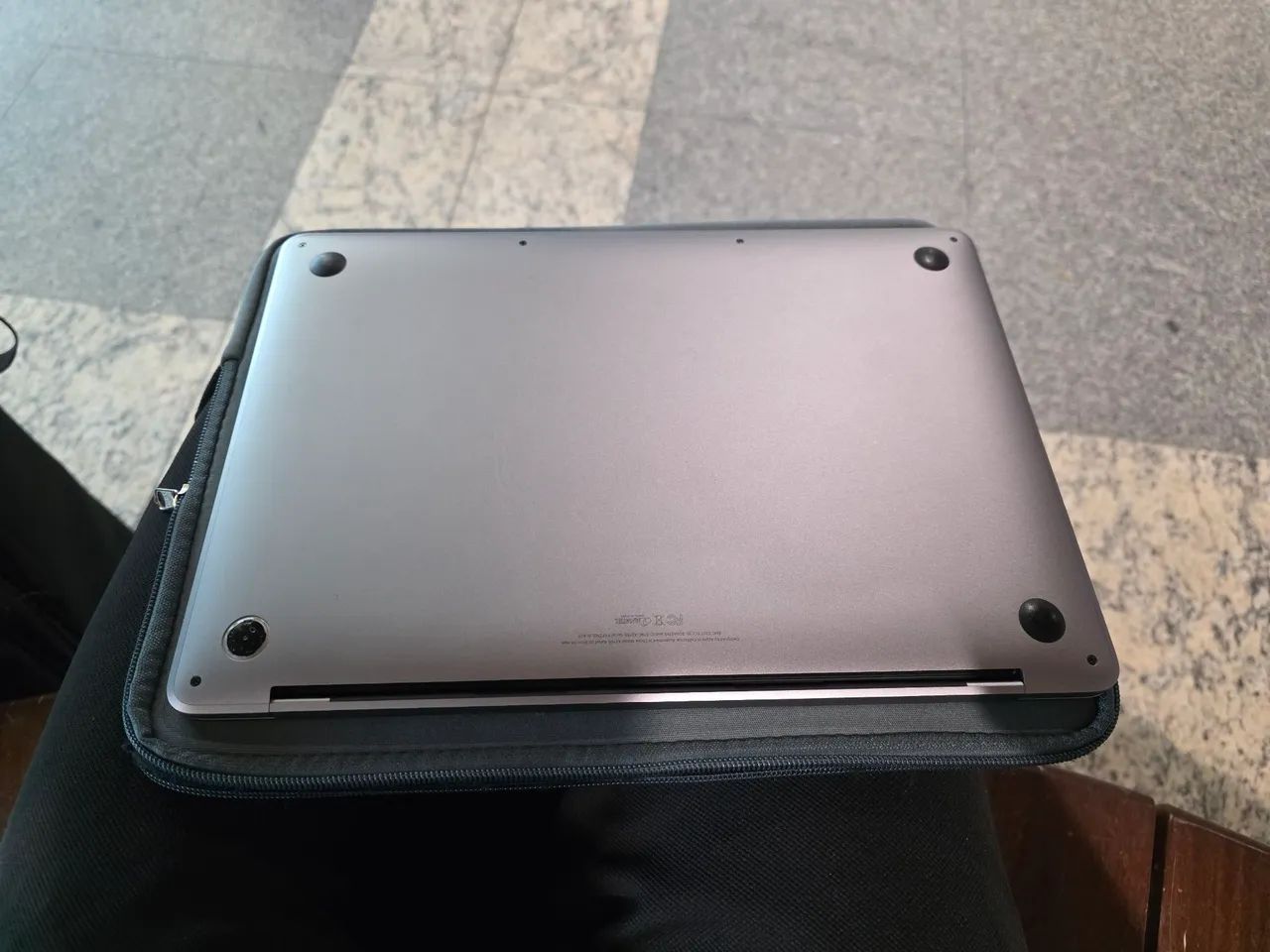 MacBook Pro Touchbar 2019 - Foto 4