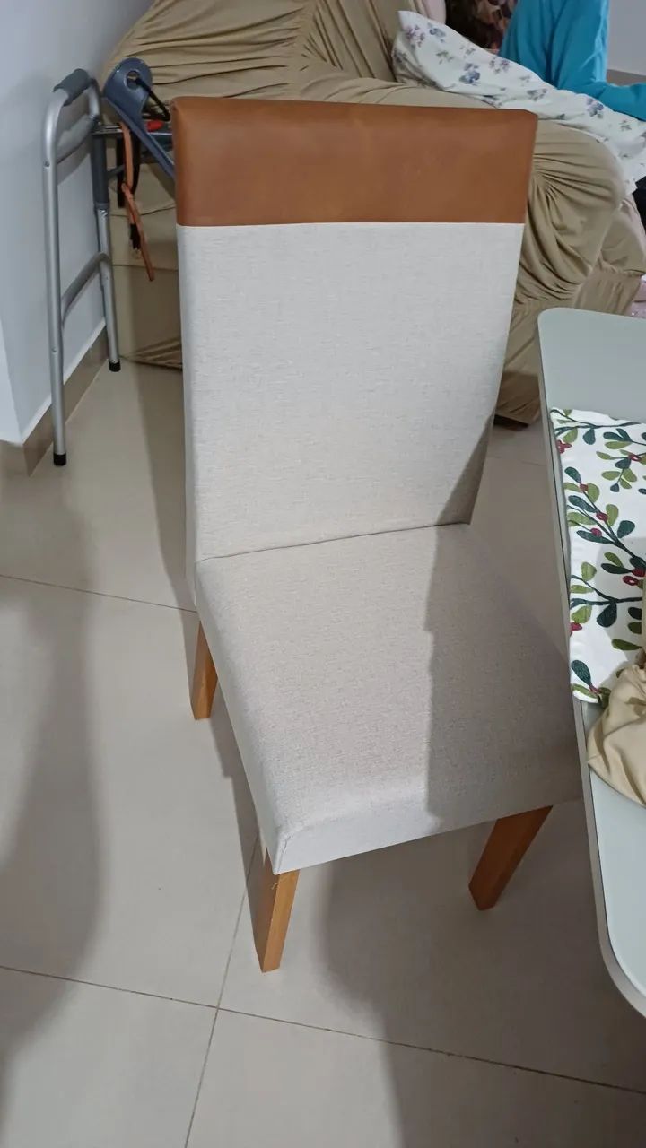 Mesa de jantar seminova - Foto 2