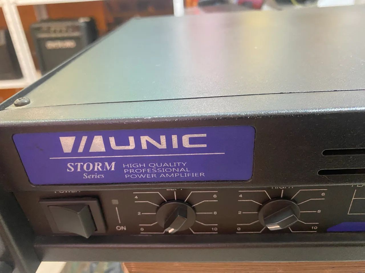 Potência Unic ZX 200 - Equipamentos e Acessórios de Som - Vila