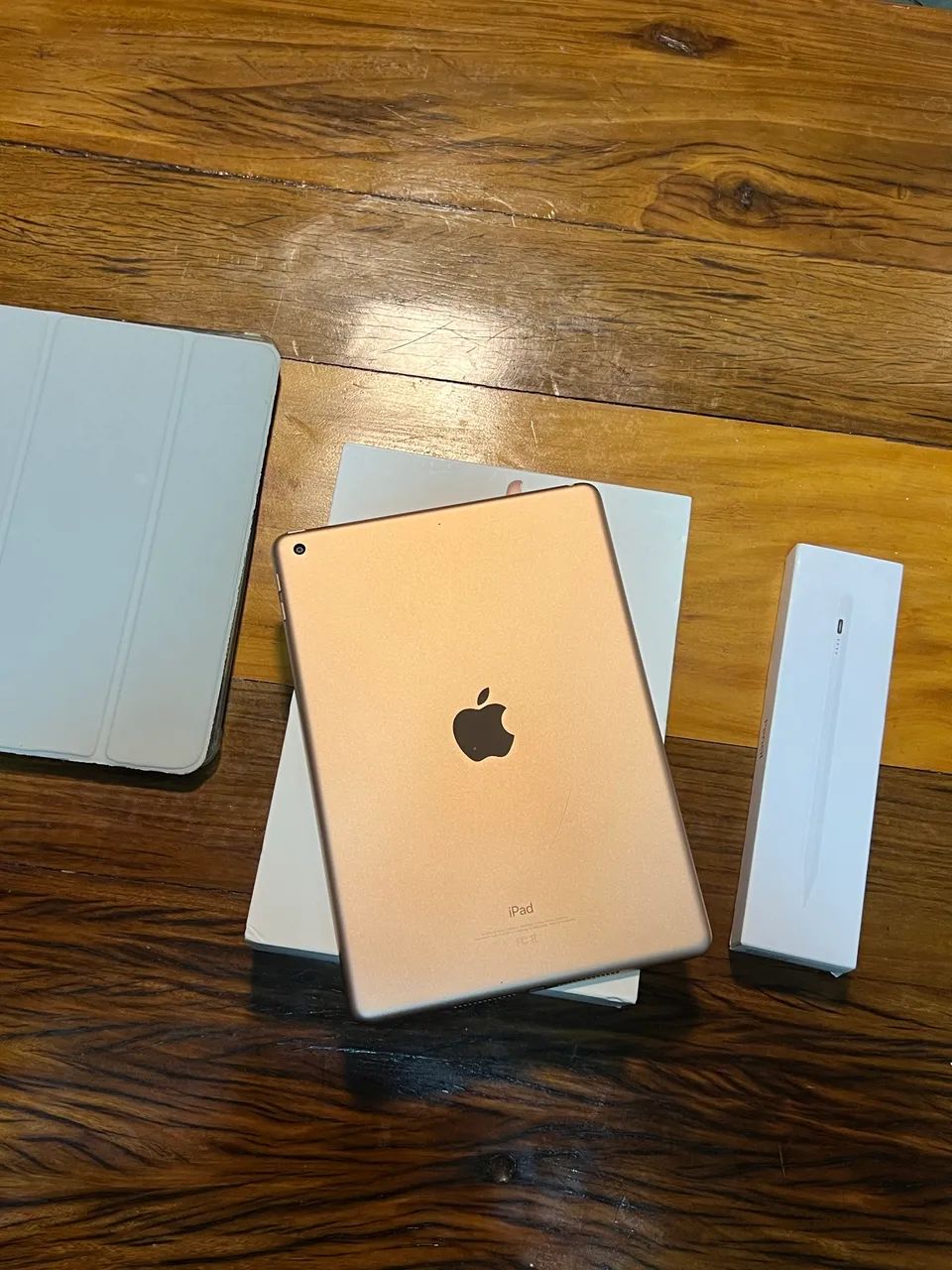 iPad 6 com caixa original + caneta - Foto 2